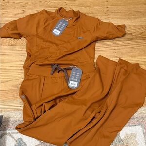 BNWT FIGS FORMX set size XS Evanston skinny flare pant slim mock neck top